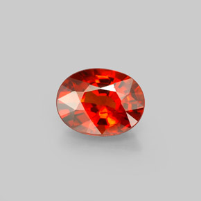 Grenat spessartite rouge naturelle coupe ovale, 2,49 ct, VS