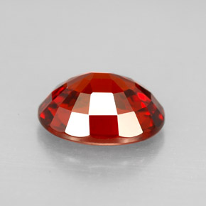 Grenat spessartite rouge naturelle coupe ovale, 3,77 ct, VS