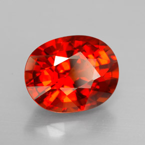 Grenat spessartite rouge naturelle coupe ovale, 4,14 ct, VS