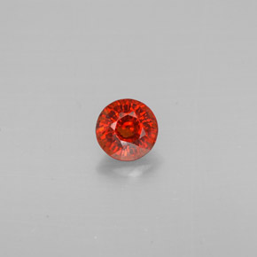 Grenat spessartite orange naturelle coupe roude, 0,85 ct, VVS
