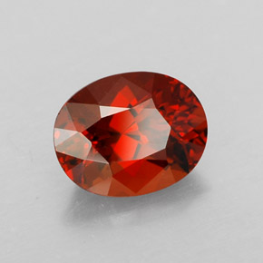 Grenat spessartite rouge naturelle coupe ovale, 2,01 ct, VVS-VS