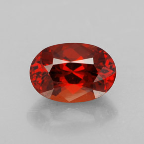Grenat spessartite rouge naturelle coupe ovale, 2,78 ct, VS