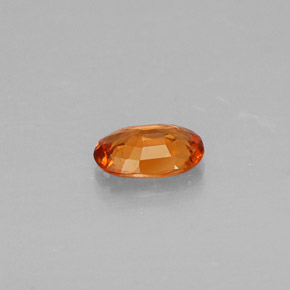 Grenat spessartite orange naturelle coupe ovale, 0,45 ct, VS