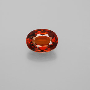 Grenat Spessartite Rouge vif naturelle Coupe ovale, 1.40 ct, VS