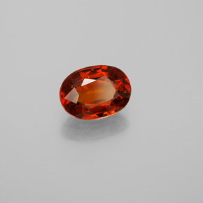 Grenat Spessartite Rouge vif naturelle Coupe ovale, 1.40 ct, VS