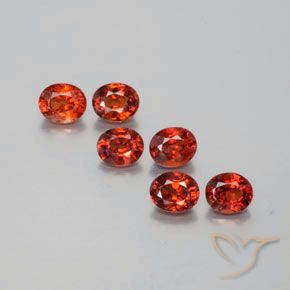 2.90ctw Naturel Rouge moyen Grenat Spessartite, ovale, VVS-VS