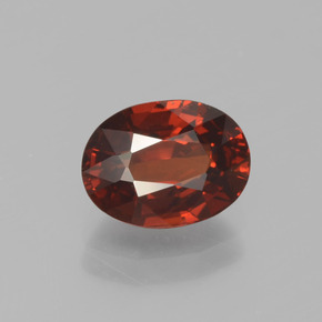 Grenat Spessartite Rouge sang profond naturelle Coupe ovale, 1.92 ct, VS