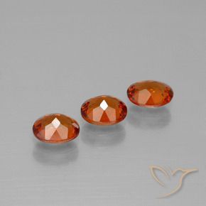 Shop natural 1.64ct Orange moyen Grenat Spessartite gems, ovale, from Mozambique at GemSelect. In stock, global shipping!