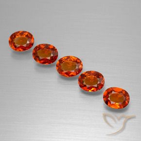 Shop natural 2.38ct Rouge intense Grenat Spessartite gems, ovale, from Mozambique at GemSelect. In stock, global shipping!