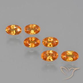 Shop natural 2.39ct Orange vif Grenat Spessartite gems, ovale, from Mozambique at GemSelect. In stock, global shipping!