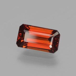 Grenat Spessartite Orange rouge foncé naturelle Taille émeraude, 1.26 ct, VS