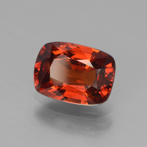 Grenat spessartite orange naturelle coupe coussin, 1,80 ct, VS