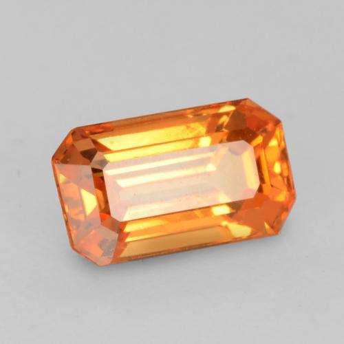 Grenat Spessartite Orange feu naturelle Taille émeraude, 0.90 ct, VS