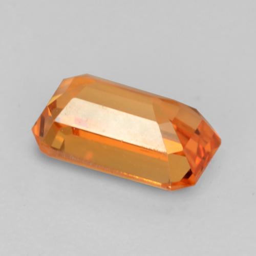 Grenat Spessartite Orange feu naturelle Taille émeraude, 0.90 ct, VS