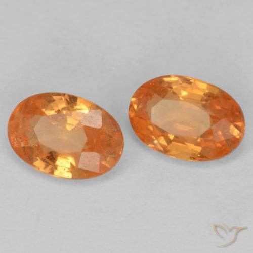 Shop natural 1.22ct Ambre orange Grenat Spessartite gems, ovale, from Mozambique at GemSelect. In stock, global shipping!