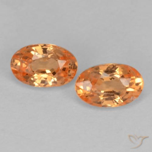 Shop natural 0.80ct Orange vif Grenat Spessartite gems, ovale, from Mozambique at GemSelect. In stock, global shipping!