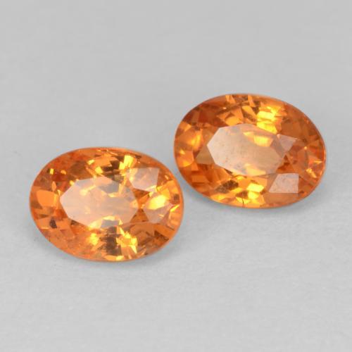 Achetez naturel 1.29ct Orange vif Grenat Spessartite gems, Coupe ovale, En provenance Mozambique chez GemSelect. En stock, livraison internationale!