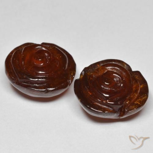 Shop natural 27.81ct Orange foncé Grenat Spessartite gems, Taille Fleur, from Mozambique at GemSelect. In stock, global shipping!