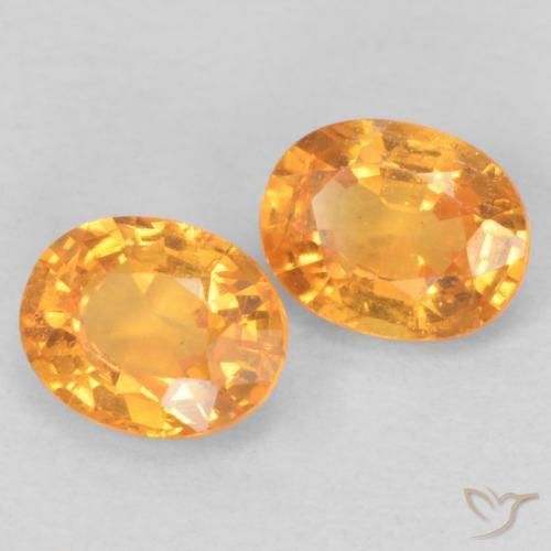 Shop natural 0.94ct Orange-or Grenat Spessartite gems, ovale, from Mozambique at GemSelect. In stock, global shipping!