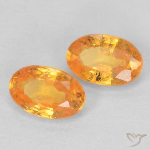 Shop natural 0.63ct Orange-or Grenat Spessartite gems, ovale, from Mozambique at GemSelect. In stock, global shipping!