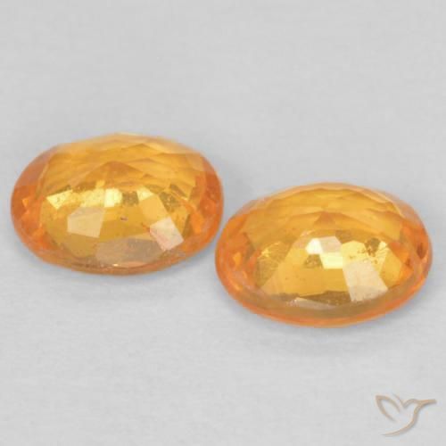 Shop natural 0.97ct Abricot orange Grenat Spessartite gems, ovale, from Mozambique at GemSelect. In stock, global shipping!