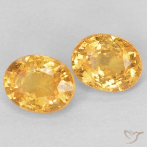 Shop natural 0.46ct Orange moyen Grenat Spessartite gems, ovale, from Mozambique at GemSelect. In stock, global shipping!