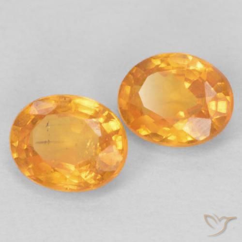 Shop natural 0.93ct Orange moyen Grenat Spessartite gems, ovale, from Mozambique at GemSelect. In stock, global shipping!