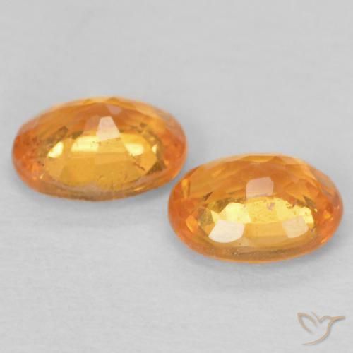 Shop natural 0.91ct Orange vif Grenat Spessartite gems, ovale, from Mozambique at GemSelect. In stock, global shipping!