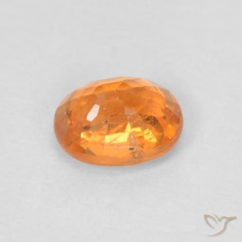Grenat Spessartite Orange vif naturelle ovale, 0.58 ct, VS