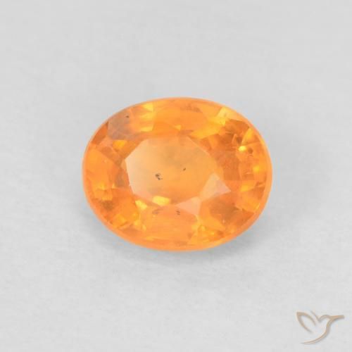 Grenat Spessartite Orange vif naturelle ovale, 0.57 ct, VVS-VS