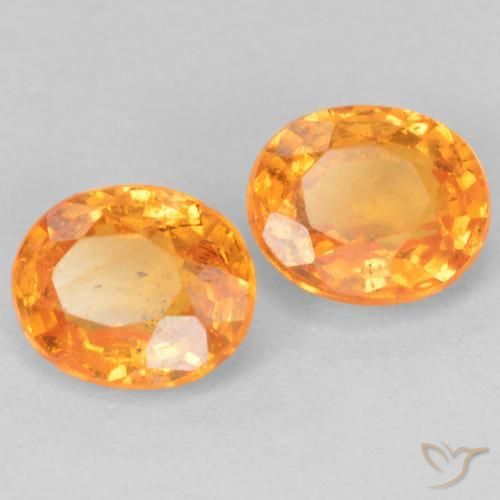 Shop natural 1.11ct Orange vif Grenat Spessartite gems, ovale, from Mozambique at GemSelect. In stock, global shipping!