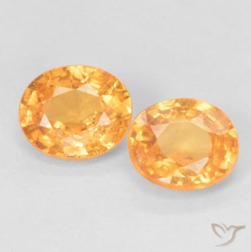 Shop natural 0.94ct Orange intense Grenat Spessartite gems, ovale, from Mozambique at GemSelect. In stock, global shipping!
