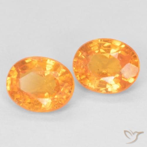 Shop natural 0.93ct Orange moyen Grenat Spessartite gems, ovale, from Mozambique at GemSelect. In stock, global shipping!