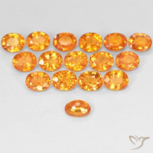 Grenat Spessartite Abricot orange naturelle ovale, 0.52 ct, VS