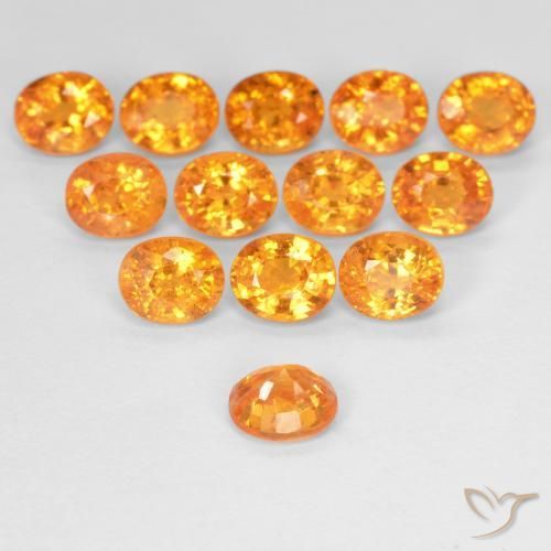 Grenat Spessartite Orange intense naturelle ovale, 0.63 ct, VS