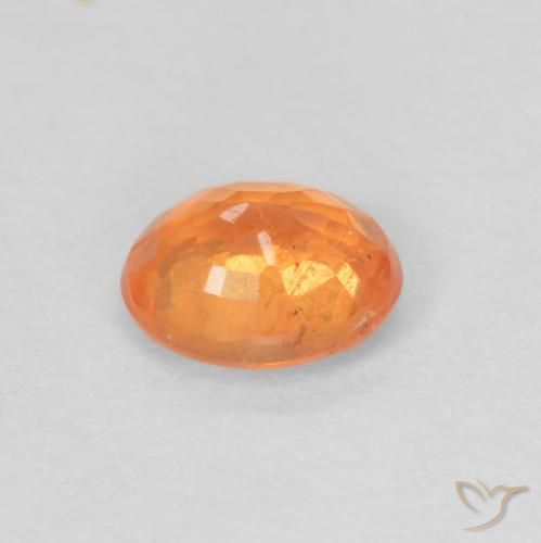 Grenat Spessartite Orange vif naturelle ovale, 0.49 ct, VS