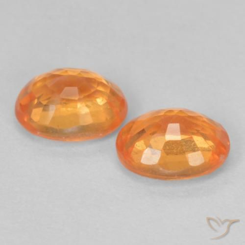 Shop natural 0.97ct Orange moyen Grenat Spessartite gems, ovale, from Mozambique at GemSelect. In stock, global shipping!