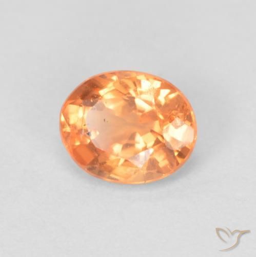 Grenat Spessartite Orange moyen naturelle ovale, 0.54 ct, VS