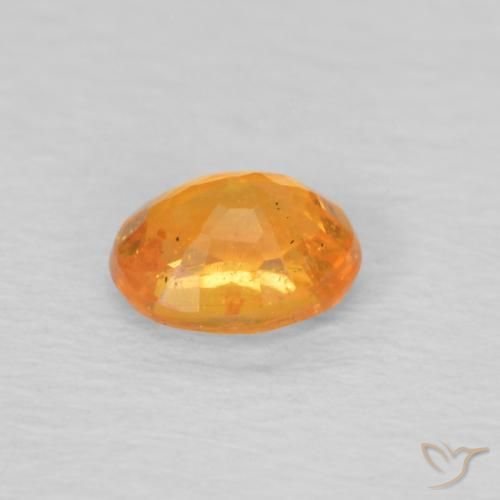 Grenat Spessartite Orange vif naturelle ovale, 0.38 ct, VS