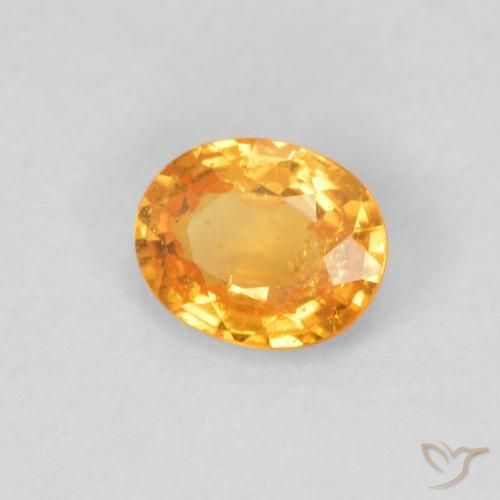 Grenat Spessartite Orange vif naturelle ovale, 0.47 ct, VS