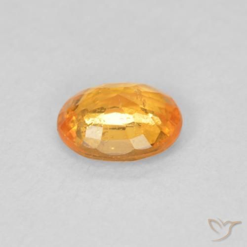 Grenat Spessartite Orange vif naturelle ovale, 0.47 ct, VS