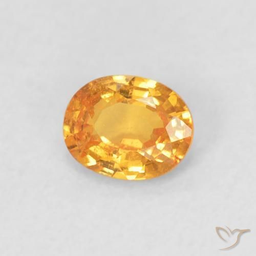 Grenat Spessartite Orange intense naturelle ovale, 0.39 ct, VS