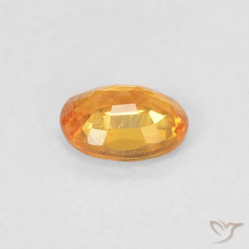 Grenat Spessartite Orange intense naturelle ovale, 0.39 ct, VS