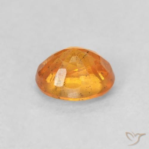 Grenat Spessartite Orange moyen naturelle ovale, 0.59 ct, VS