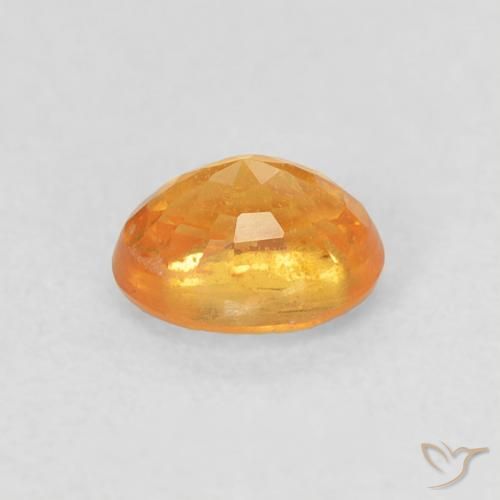 Grenat Spessartite Orange moyen naturelle ovale, 0.57 ct, VS