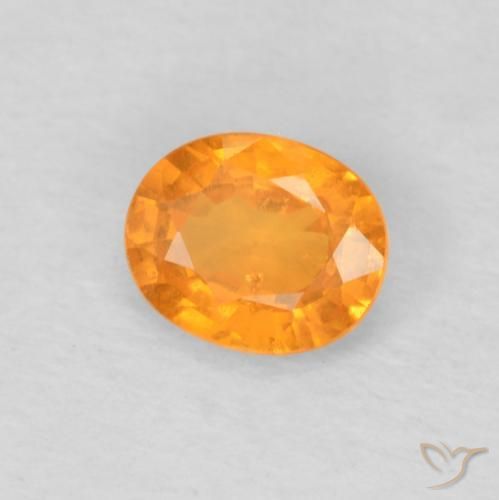 Grenat Spessartite Orange intense naturelle ovale, 0.48 ct, VS