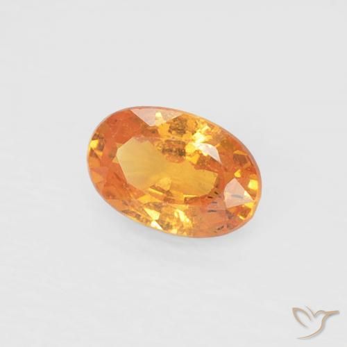 Grenat Spessartite Abricot orange naturelle ovale, 0.37 ct, VS