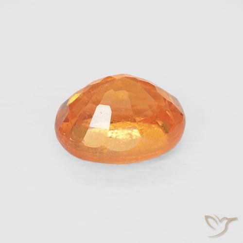 Grenat Spessartite Orange moyen naturelle ovale, 0.58 ct, VS