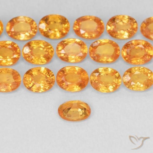 Grenat Spessartite Abricot orange naturelle ovale, 0.24 ct, VS