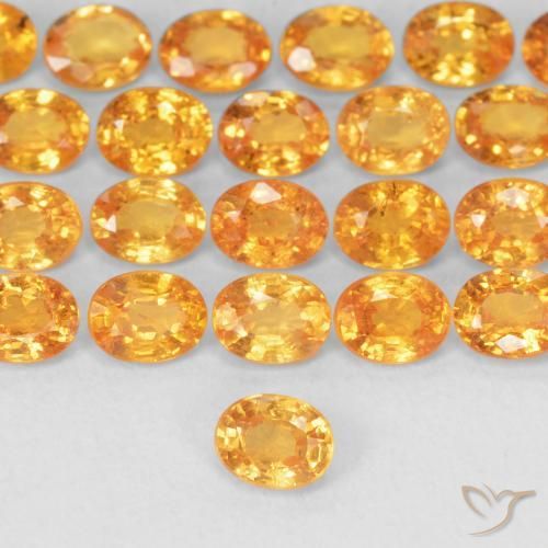 Grenat Spessartite Abricot orange naturelle ovale, 0.26 ct, VS